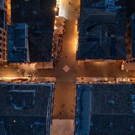 Nafsika's Grande In Corfu Old Town