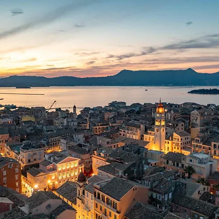 Nafsika's Grande In Corfu Old Town *