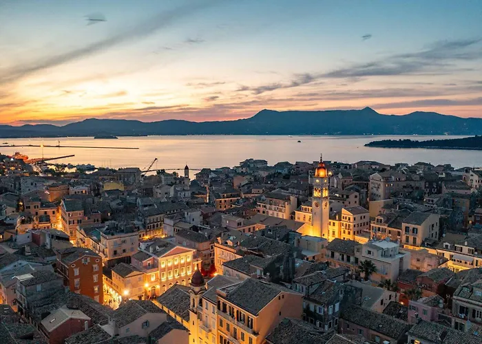 Nafsika's Grande In Corfu Old Town *